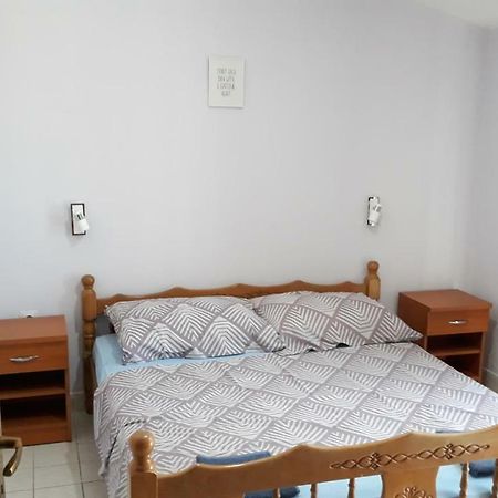 Apartmani Jovanovic Луштиця Екстер'єр фото