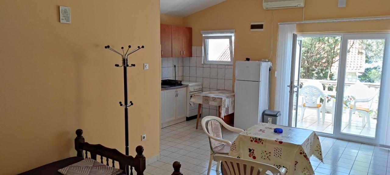 Apartmani Jovanovic Луштиця Екстер'єр фото
