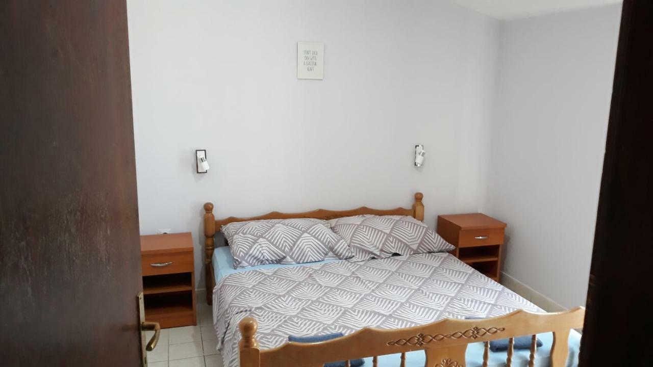 Apartmani Jovanovic Луштиця Екстер'єр фото